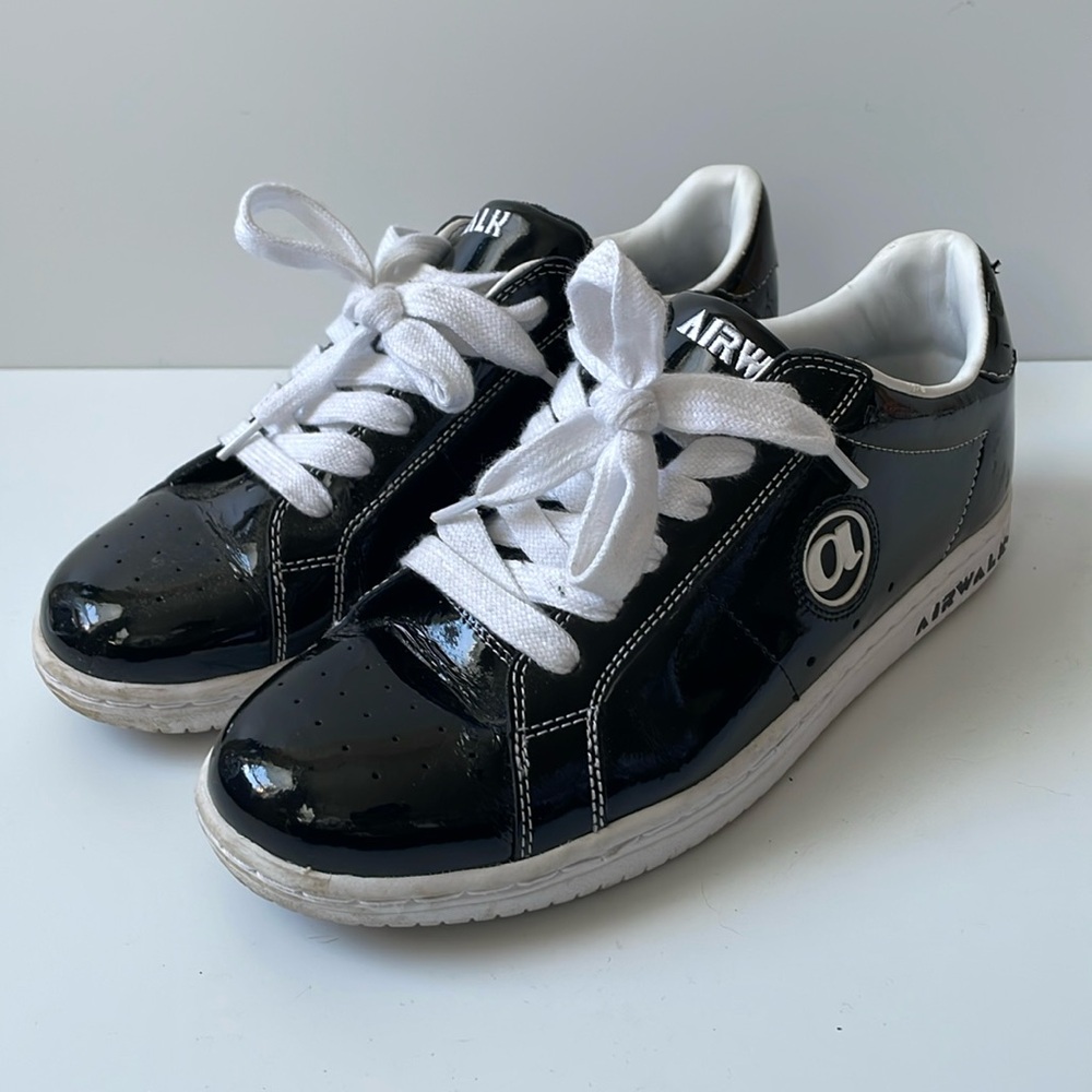 Airwalk the jim shoe in patent leather plastic black! Size 8 men’s. Reissue